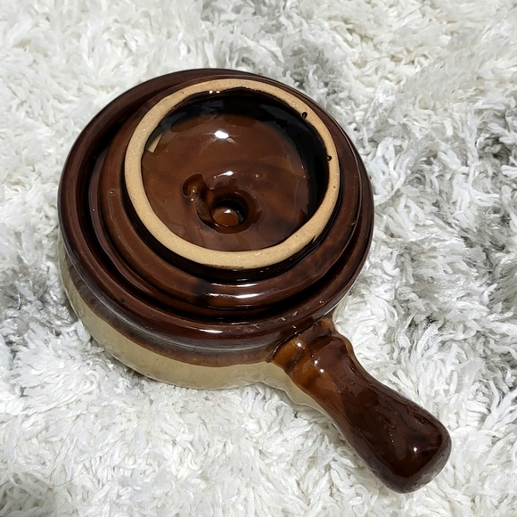 Vintage Stoneware Mini Crock Pot with Handle and Lid - Picture 4 of 10